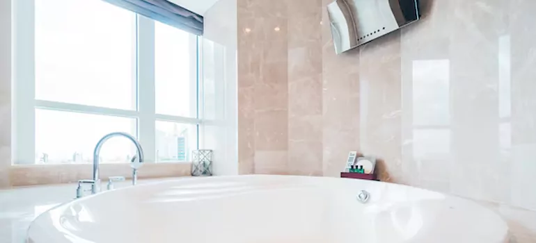 Bathroom Window Coverings in Quebec City, QC