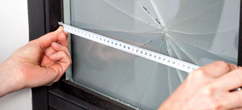 Front Door Glass Repair in Quebec City, QC