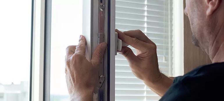 Lever Window Replacement Services in Quebec City, QC