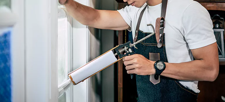 Window Caulking Contractor in Quebec City, QC
