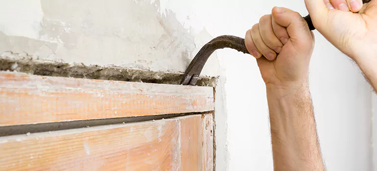 Wooden Garage Door Repair in Quebec City, Quebec