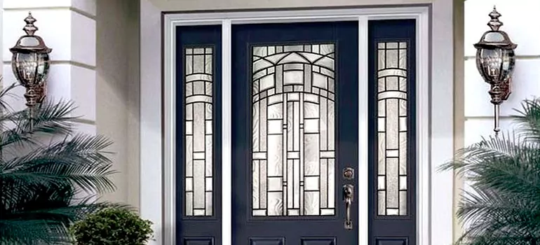 Craftsman Entry Door in Quebec City, QC