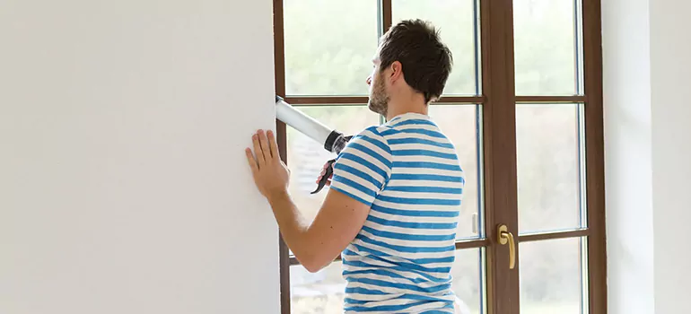 Outdoor Waterproof Caulk in Quebec City, Quebec