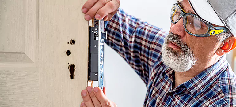 Exterior Door Handle Replacement in Quebec City, QC