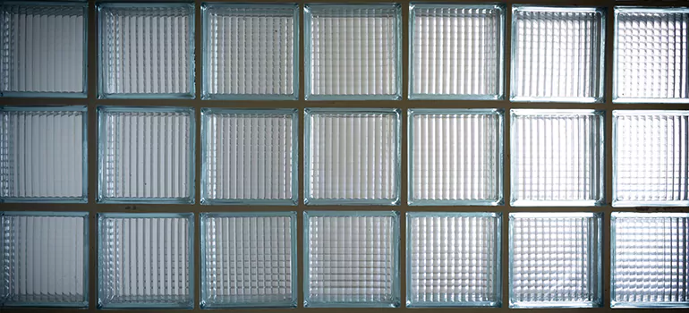 Basement Glass Window in Quebec City, QC