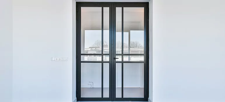 Storm Door Installation & Replacement in Quebec City, QC