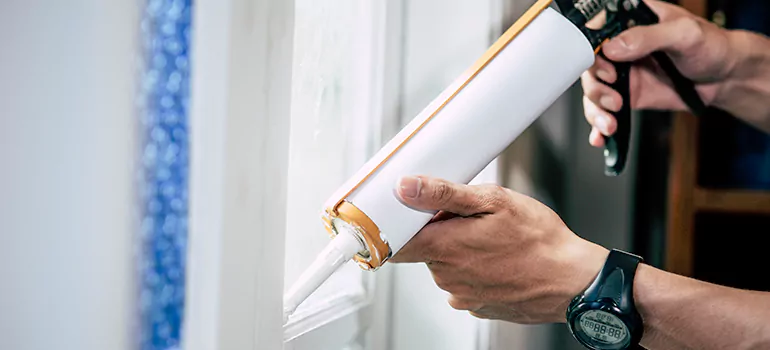 Residential Window Caulking in Quebec City, Quebec